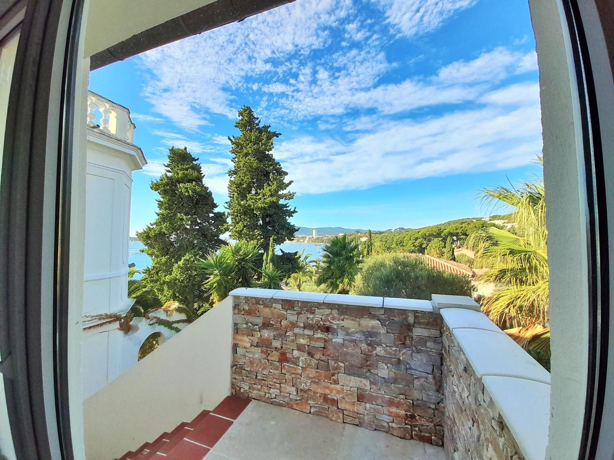Villa-Chateau Les Terrasses - Tamaris, Plage Des Sablettes, Mer Au Bas De La Propriete La Seyne-sur-Mer Kültér fotó