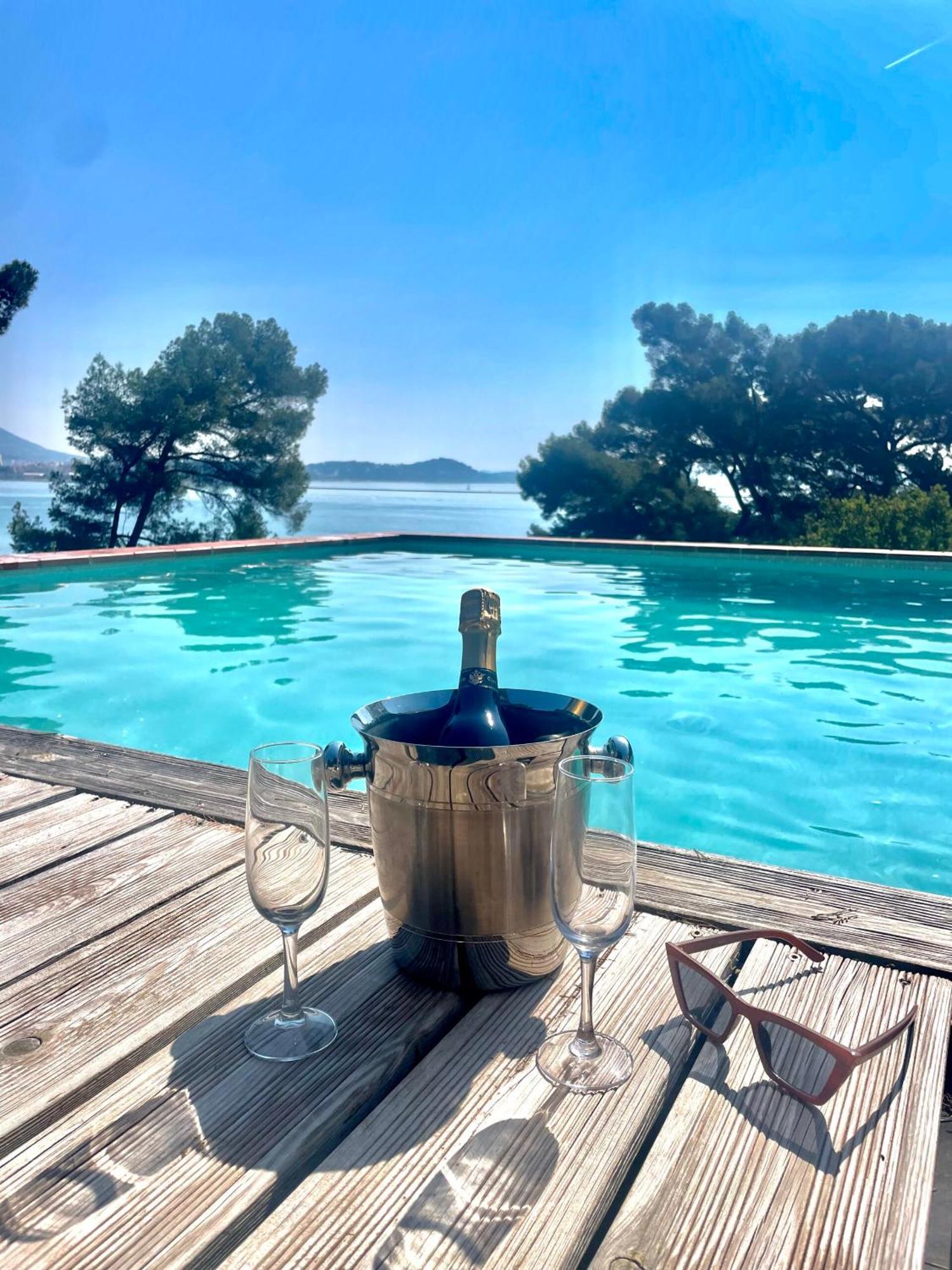 Villa-Chateau Les Terrasses - Tamaris, Plage Des Sablettes, Mer Au Bas De La Propriete La Seyne-sur-Mer Kültér fotó
